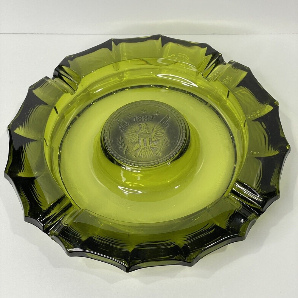 Vintage Fostoria‎ Green Glass Ash Tray 1887 Ashtray Coin Glass Dish Holder